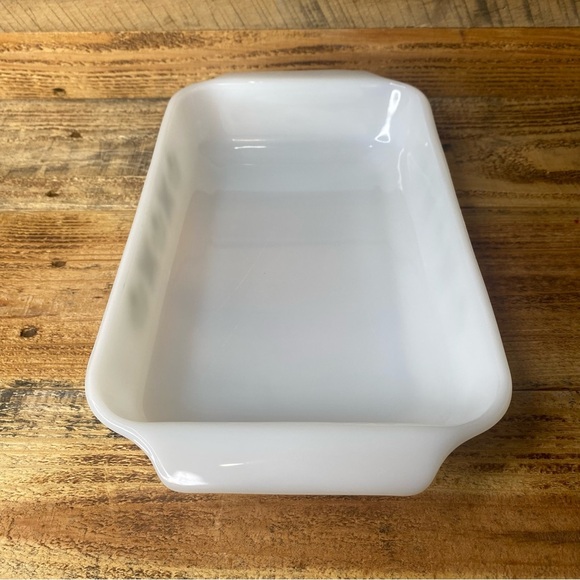 Anchor Hocking Fire-King Meadow Green 1.5 Qt Casserole Baking Dish #432 - Picture 4 of 10